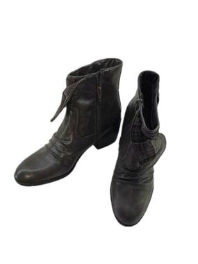 LIFE STRIDE SOFT SYSTEM Watchful Gray Faux Leather Almond Toe Ankle Zip Boots—8M